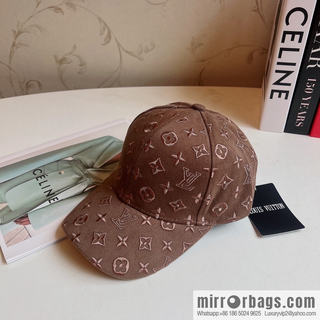 LV Louis Vuitton's new unisex baseball cap