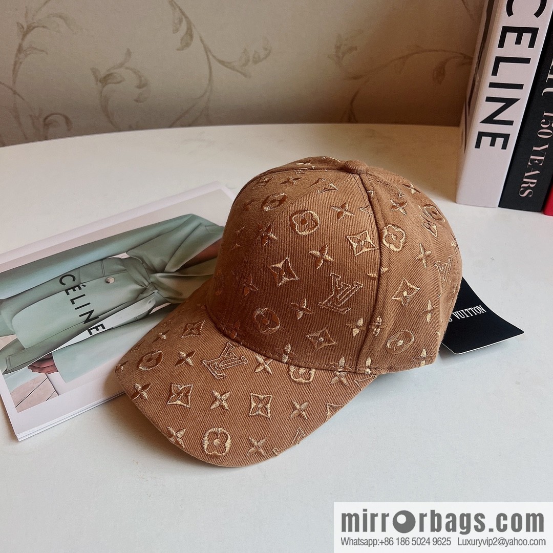 LV Louis Vuitton's new unisex baseball cap