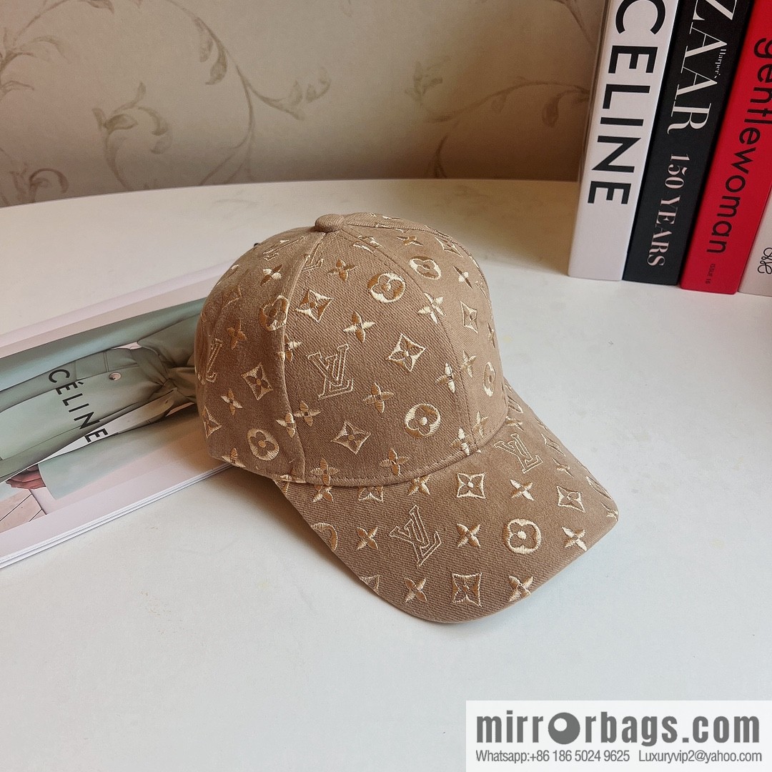 LV Louis Vuitton's new unisex baseball cap