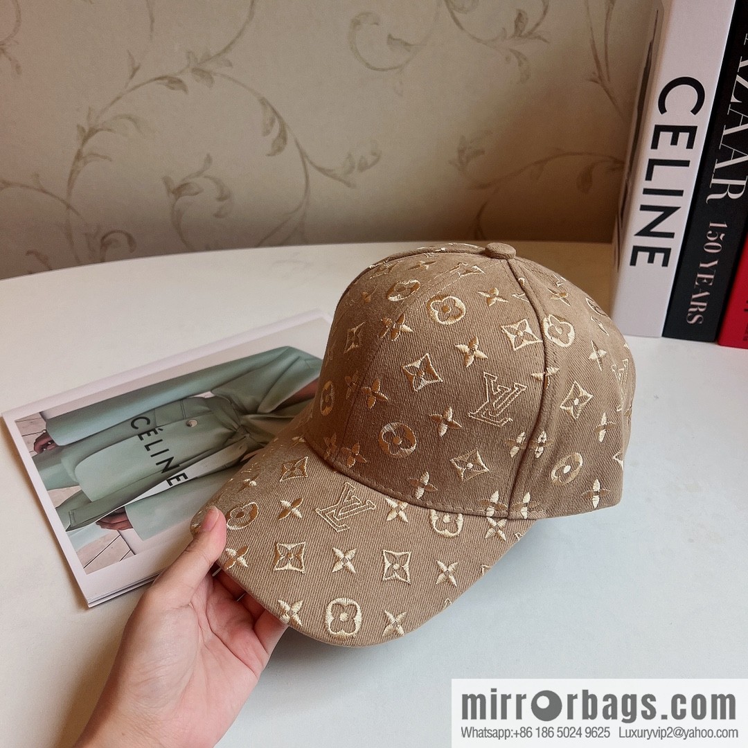 LV Louis Vuitton's new unisex baseball cap