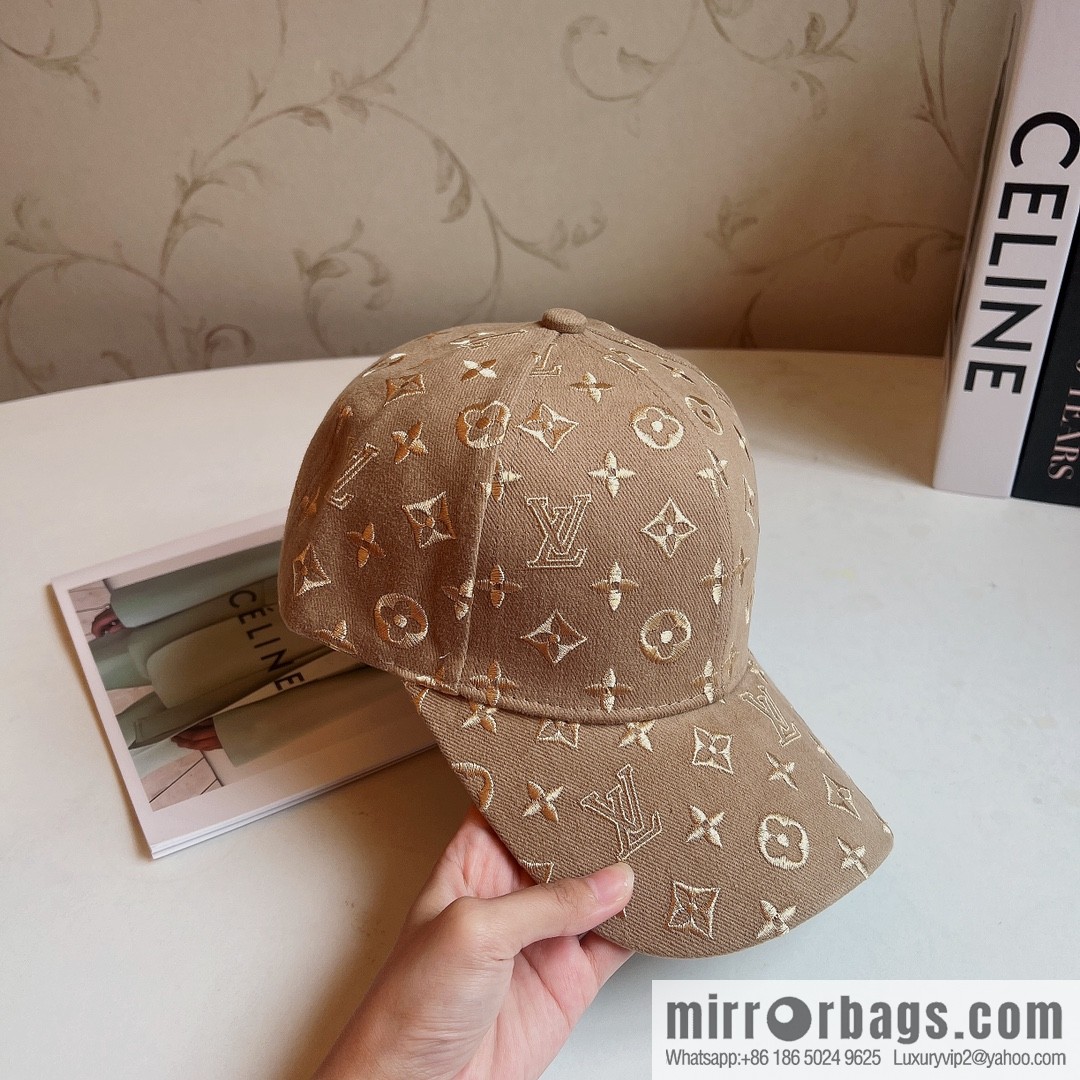 LV Louis Vuitton's new unisex baseball cap