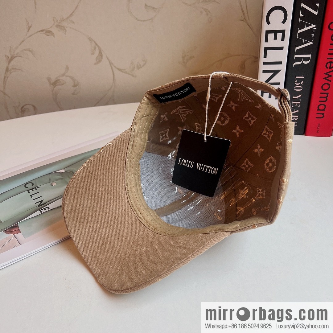 LV Louis Vuitton's new unisex baseball cap
