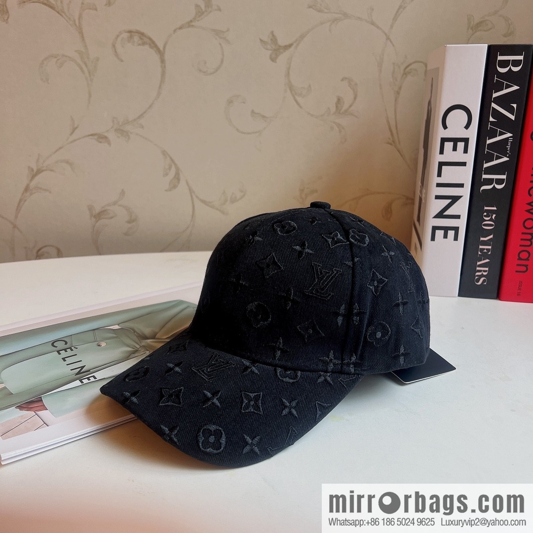 LV Louis Vuitton's new unisex baseball cap