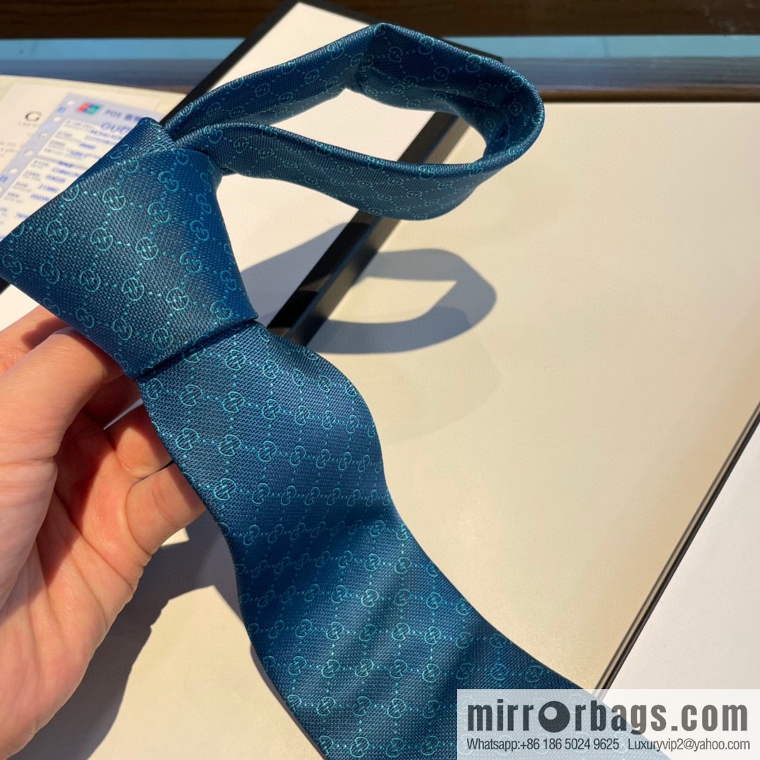 GUCCI Gucci interlocking G-pattern silk tie