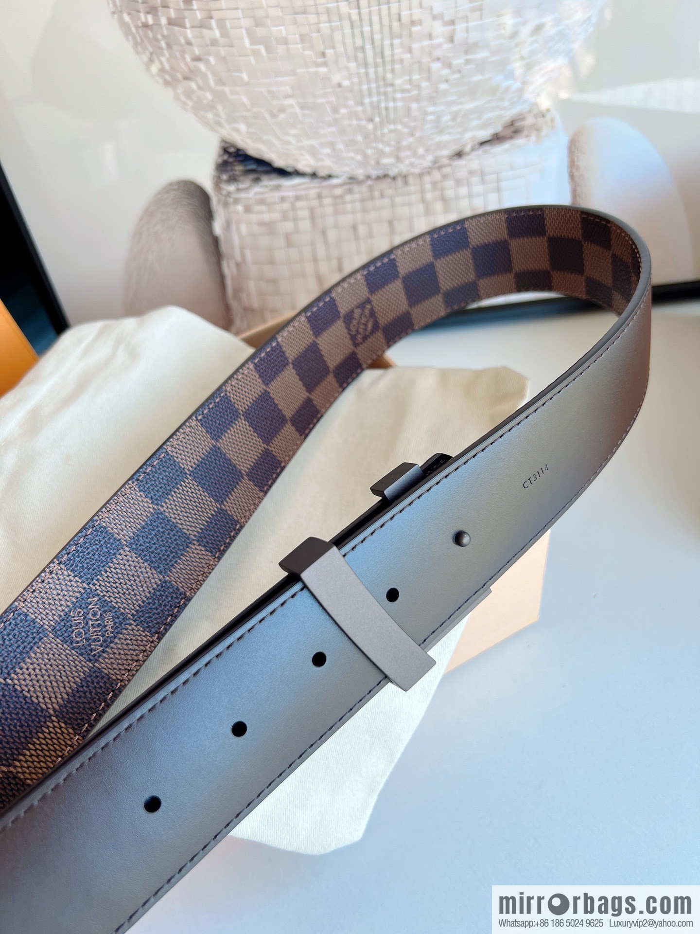 LV/Louis Vuitton Monogram Canvas. Damier Canvas Men's Belt