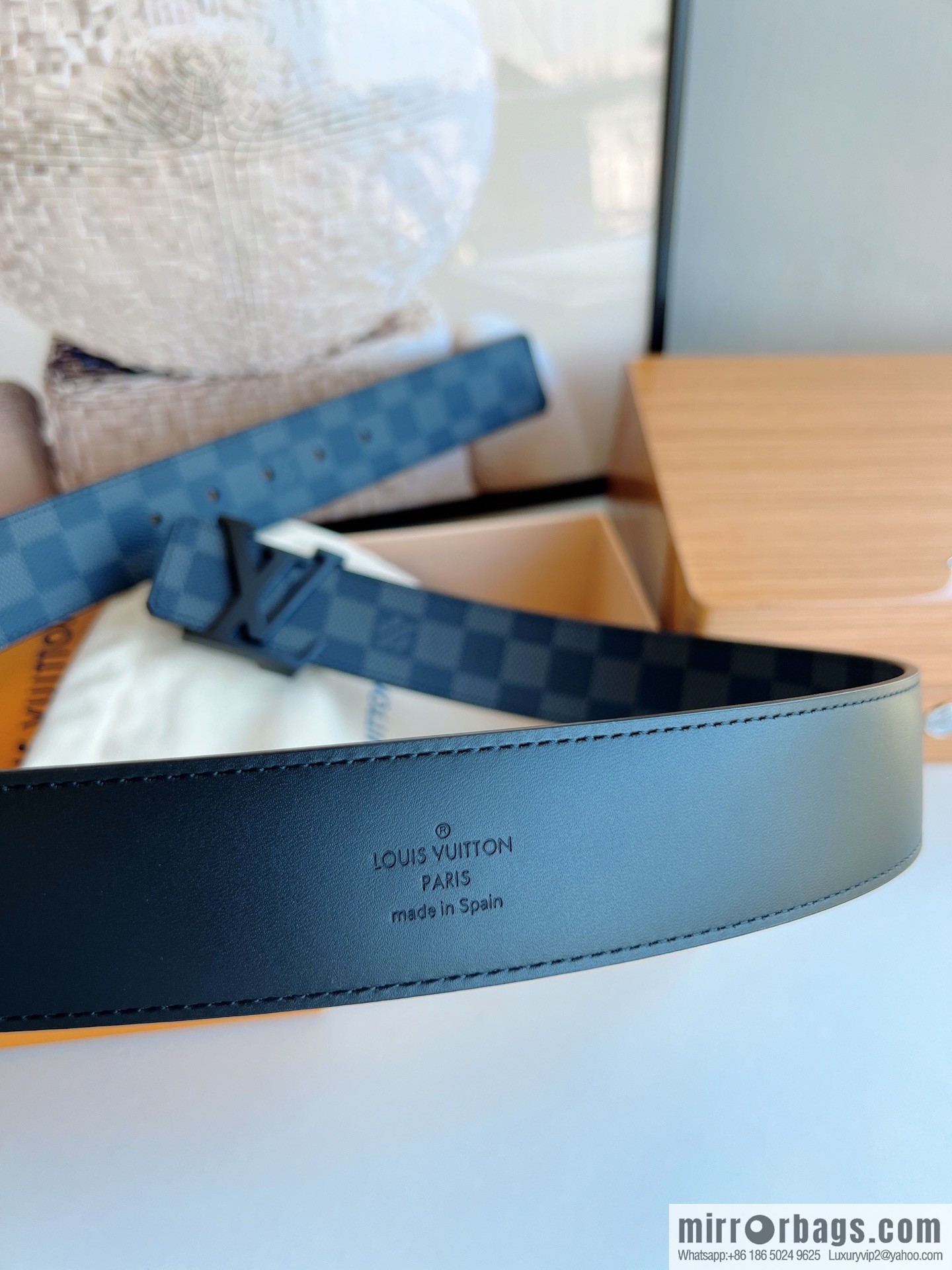 LV/Louis Vuitton Monogram Canvas. Damier Canvas Men's Belt