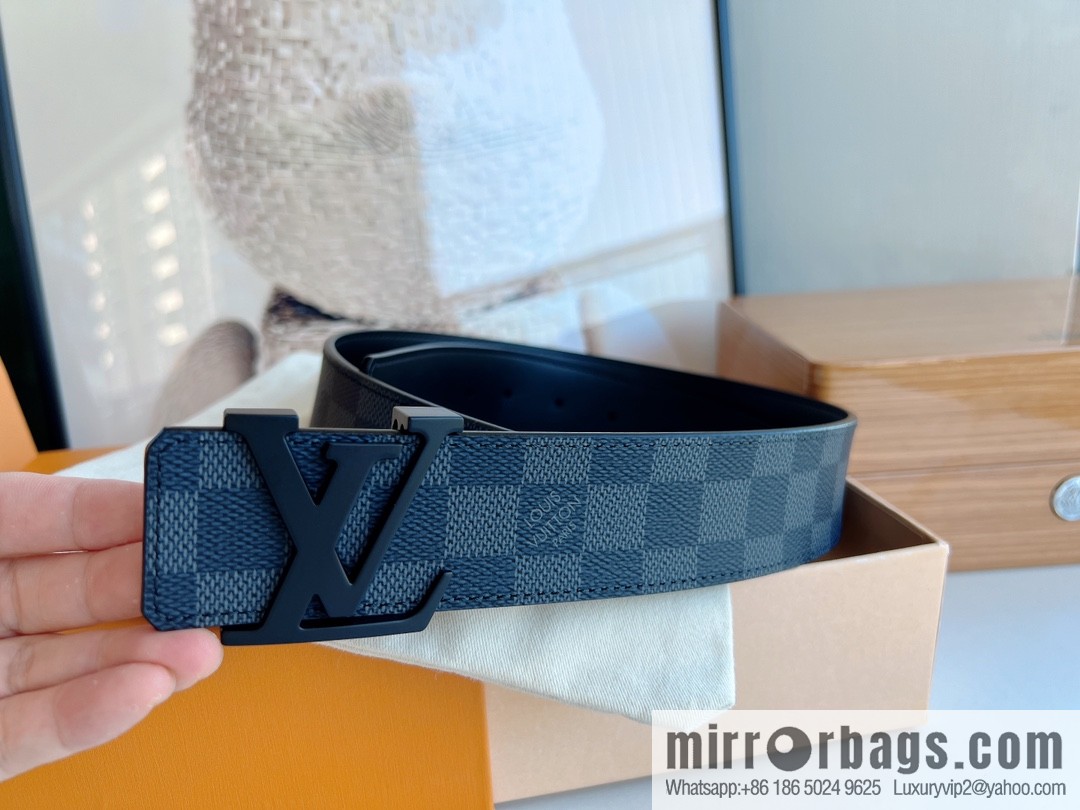 LV/Louis Vuitton Monogram Canvas. Damier Canvas Men's Belt