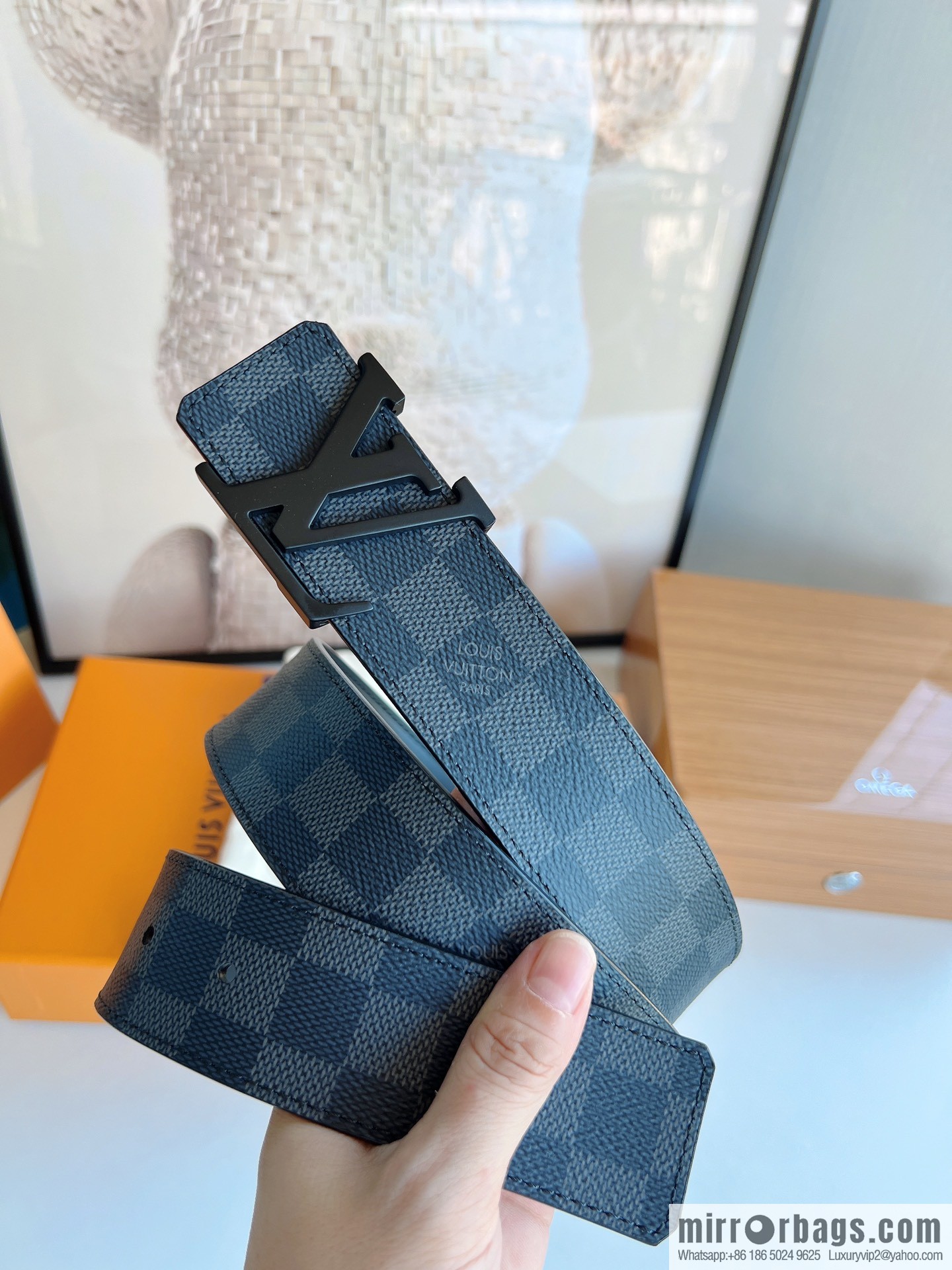 LV/Louis Vuitton Monogram Canvas. Damier Canvas Men's Belt