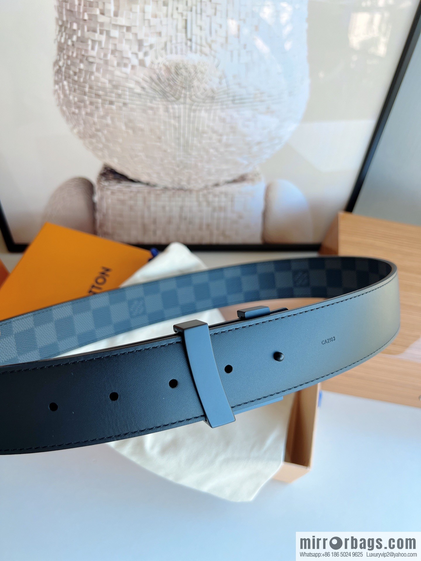 LV/Louis Vuitton Monogram Canvas. Damier Canvas Men's Belt