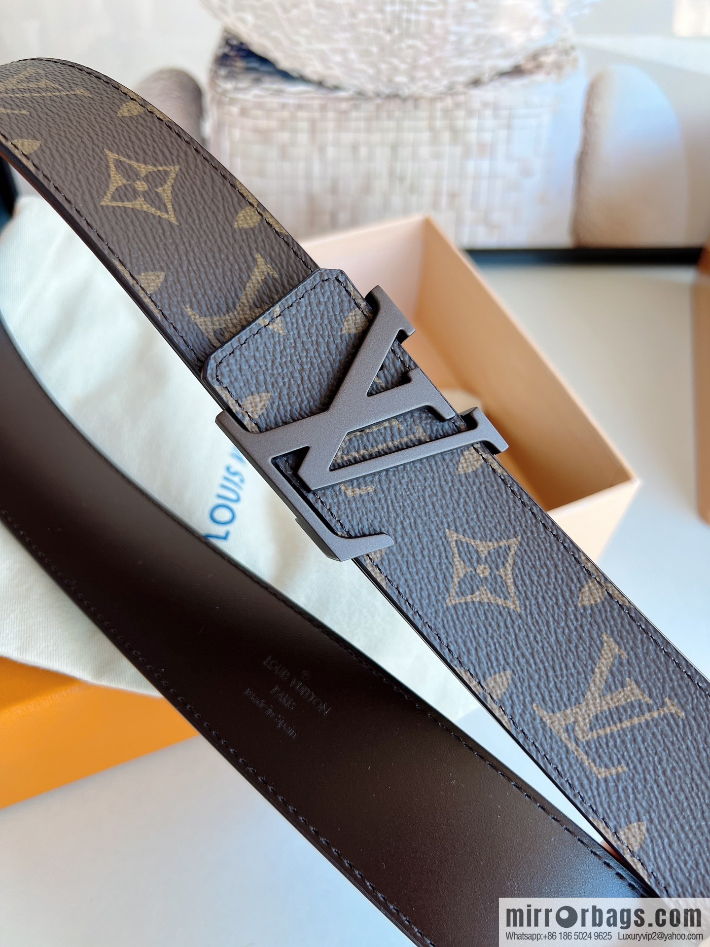 LV/Louis Vuitton Monogram Canvas. Damier Canvas Men's Belt