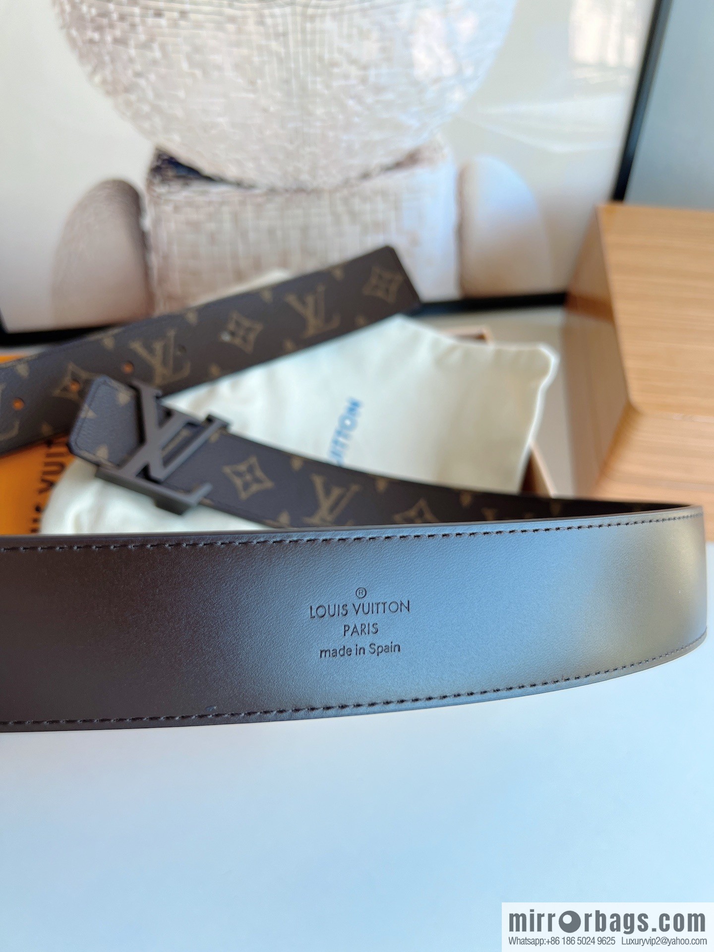 LV/Louis Vuitton Monogram Canvas. Damier Canvas Men's Belt