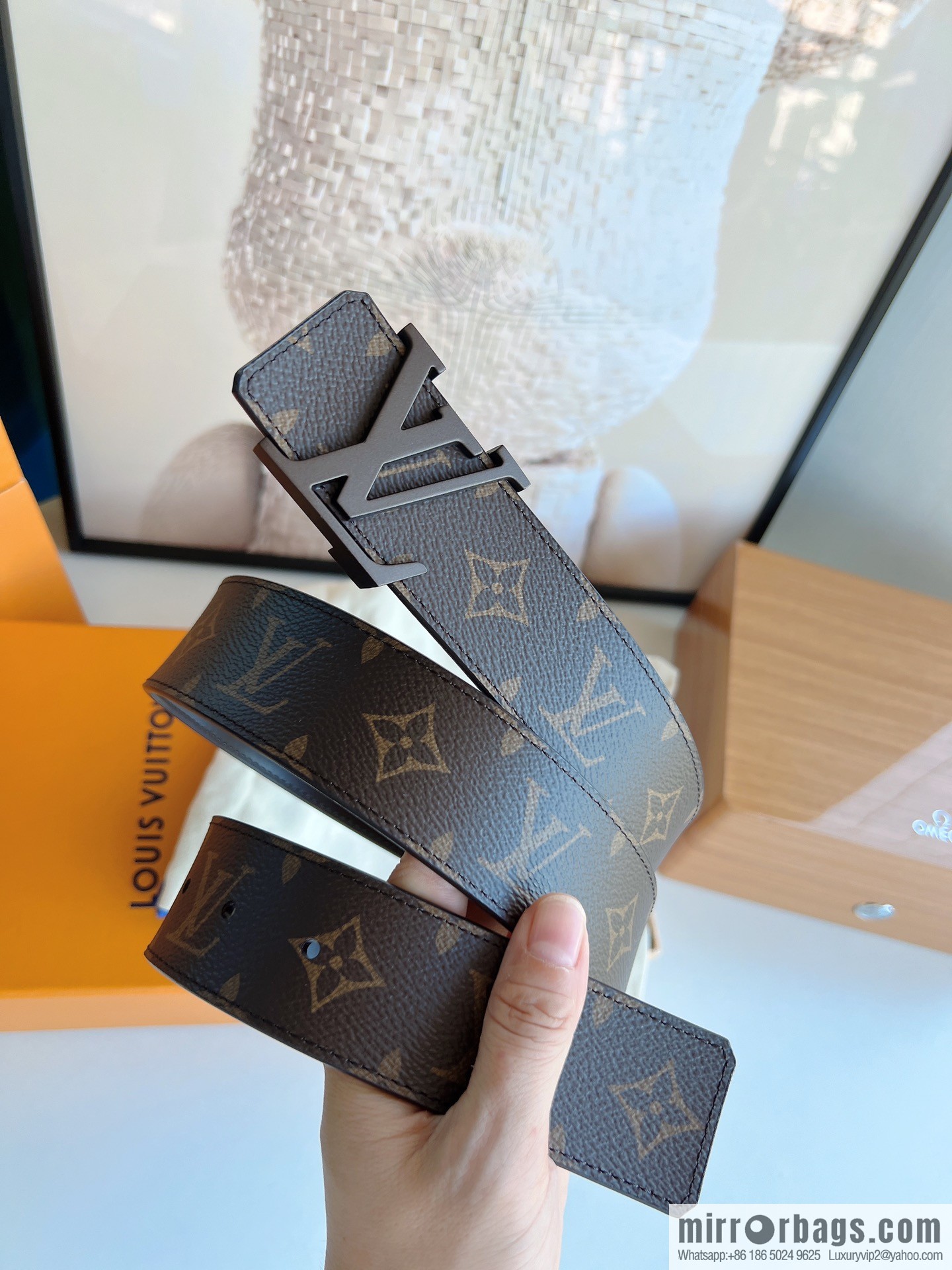 LV/Louis Vuitton Monogram Canvas. Damier Canvas Men's Belt