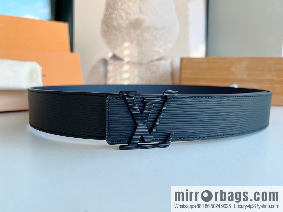 LV/Louis Vuitton, original quality LV Initiales. 40mm black water ripple belt
