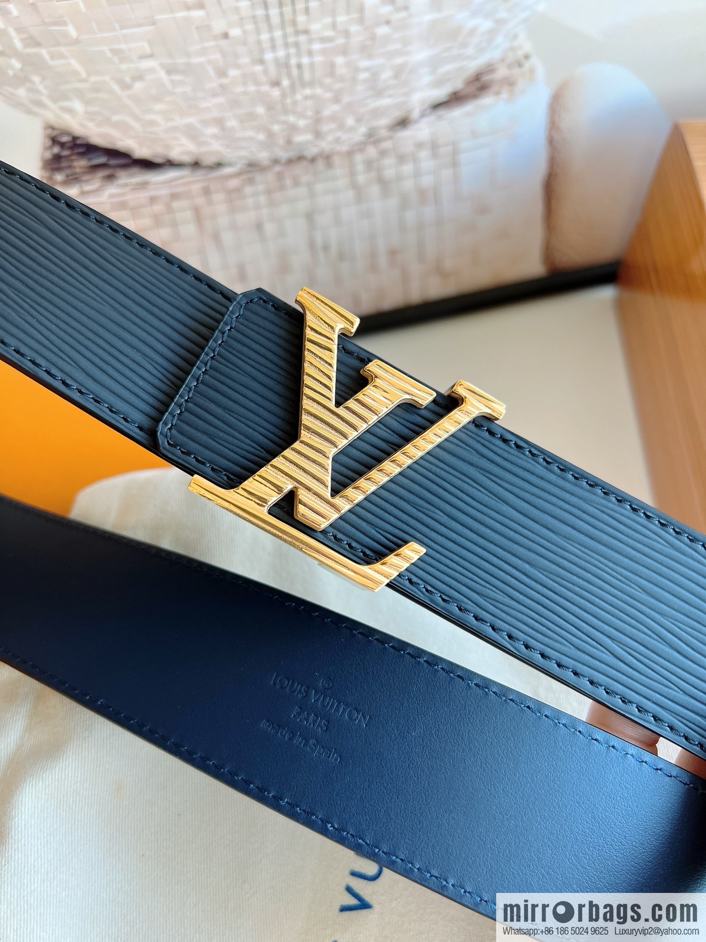 LV/Louis Vuitton, original quality LV Initiales. 40mm black water ripple belt