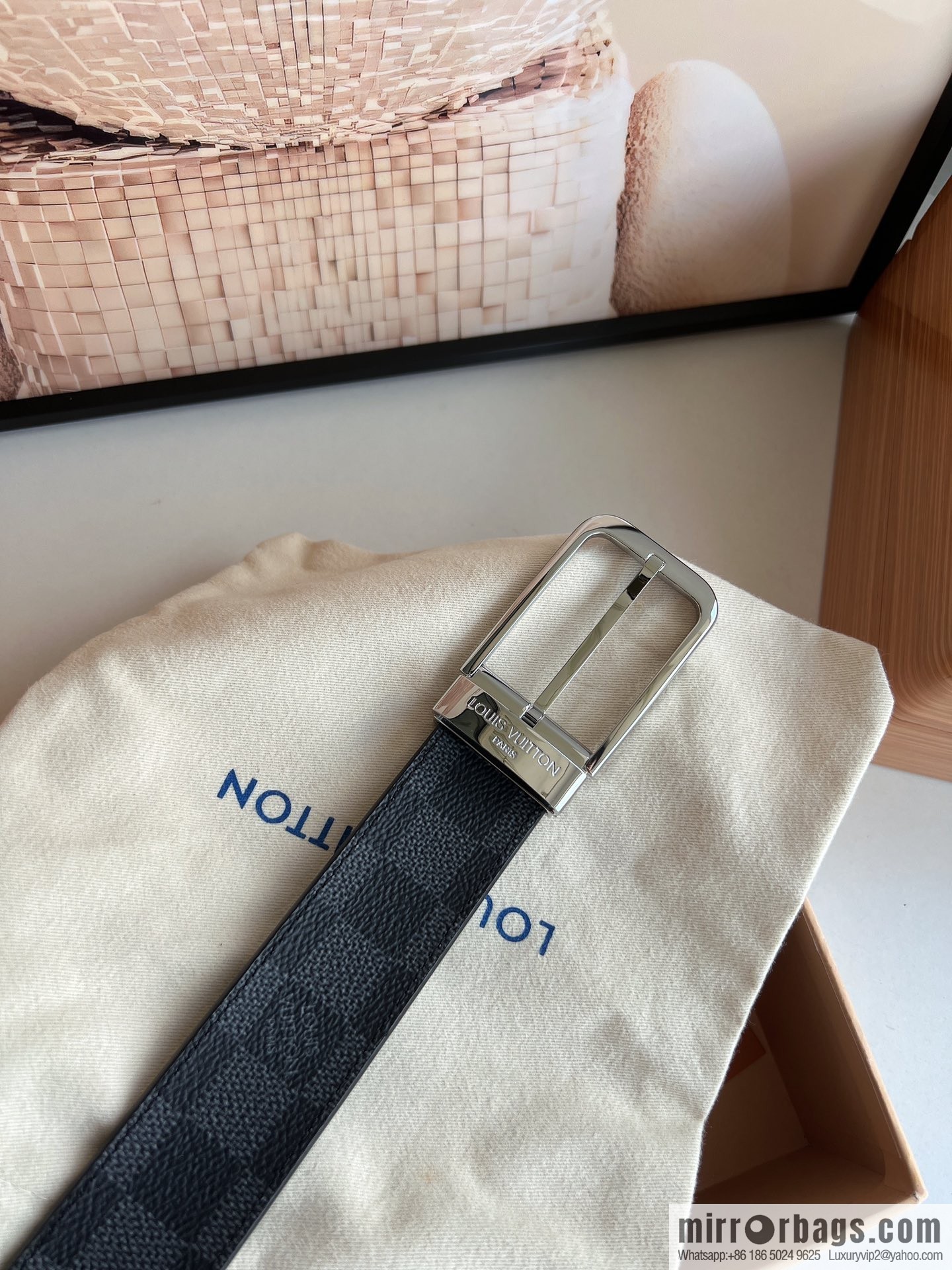 LV/Louis Vuitton, needle belt for presbyopia