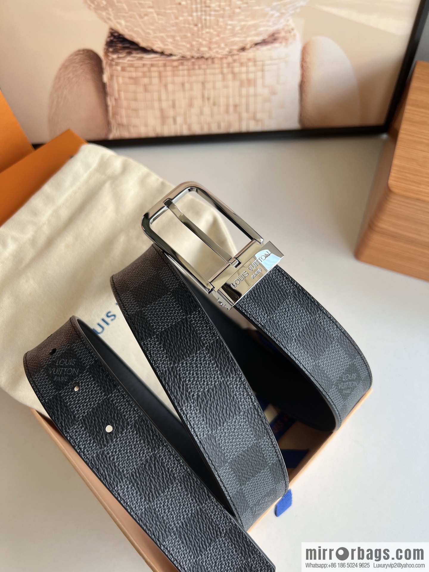 LV/Louis Vuitton, needle belt for presbyopia