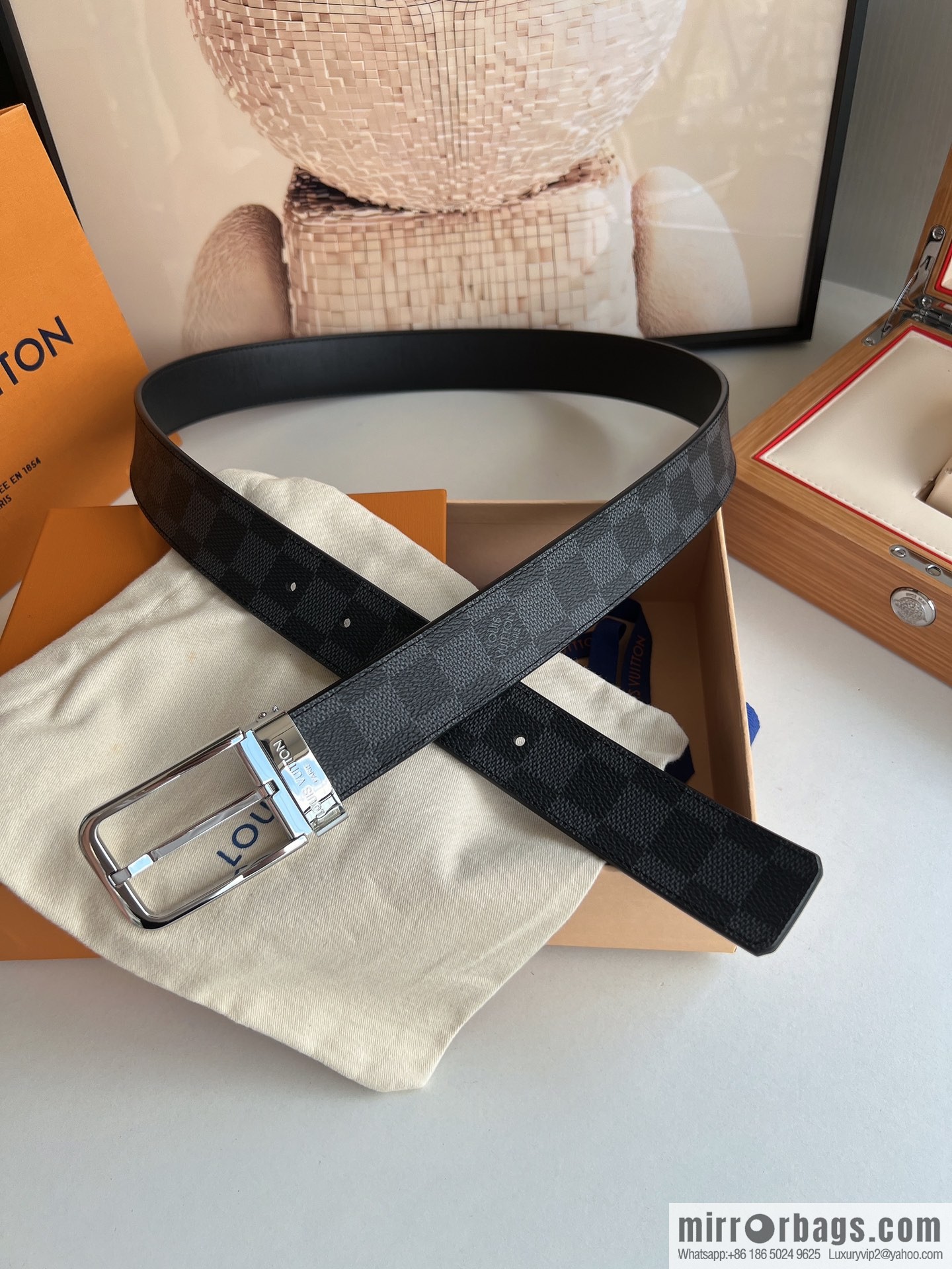 LV/Louis Vuitton, needle belt for presbyopia