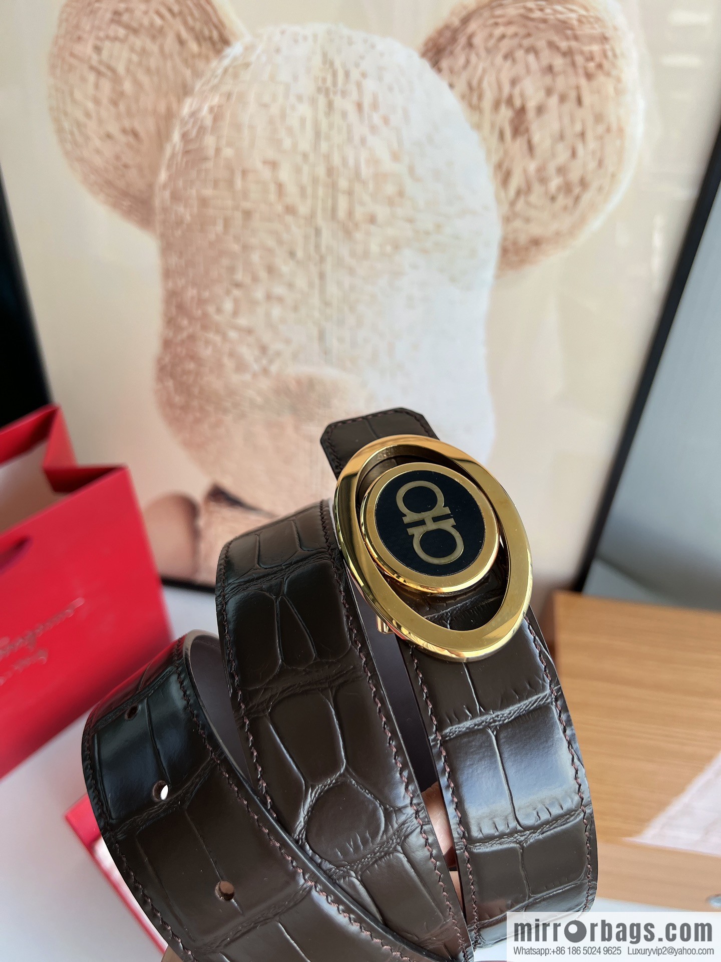 Salvatore Ferragamo Men's 3.5cm stainless steel flip resin buckle, imported cowhide pressed crocodile belt