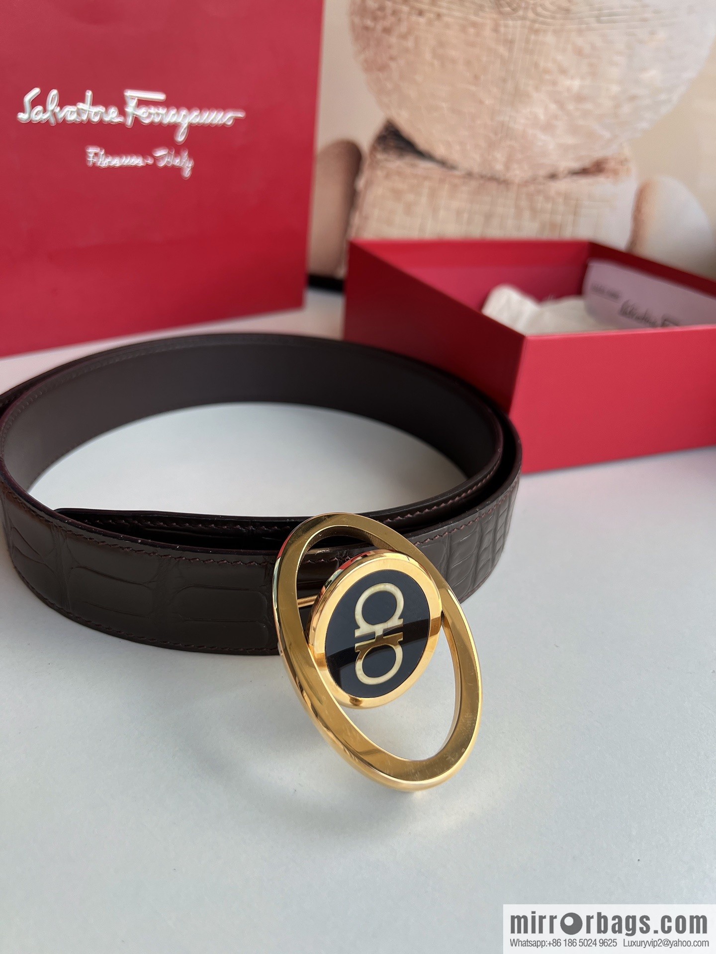Salvatore Ferragamo Men's 3.5cm stainless steel flip resin buckle, imported cowhide pressed crocodile belt