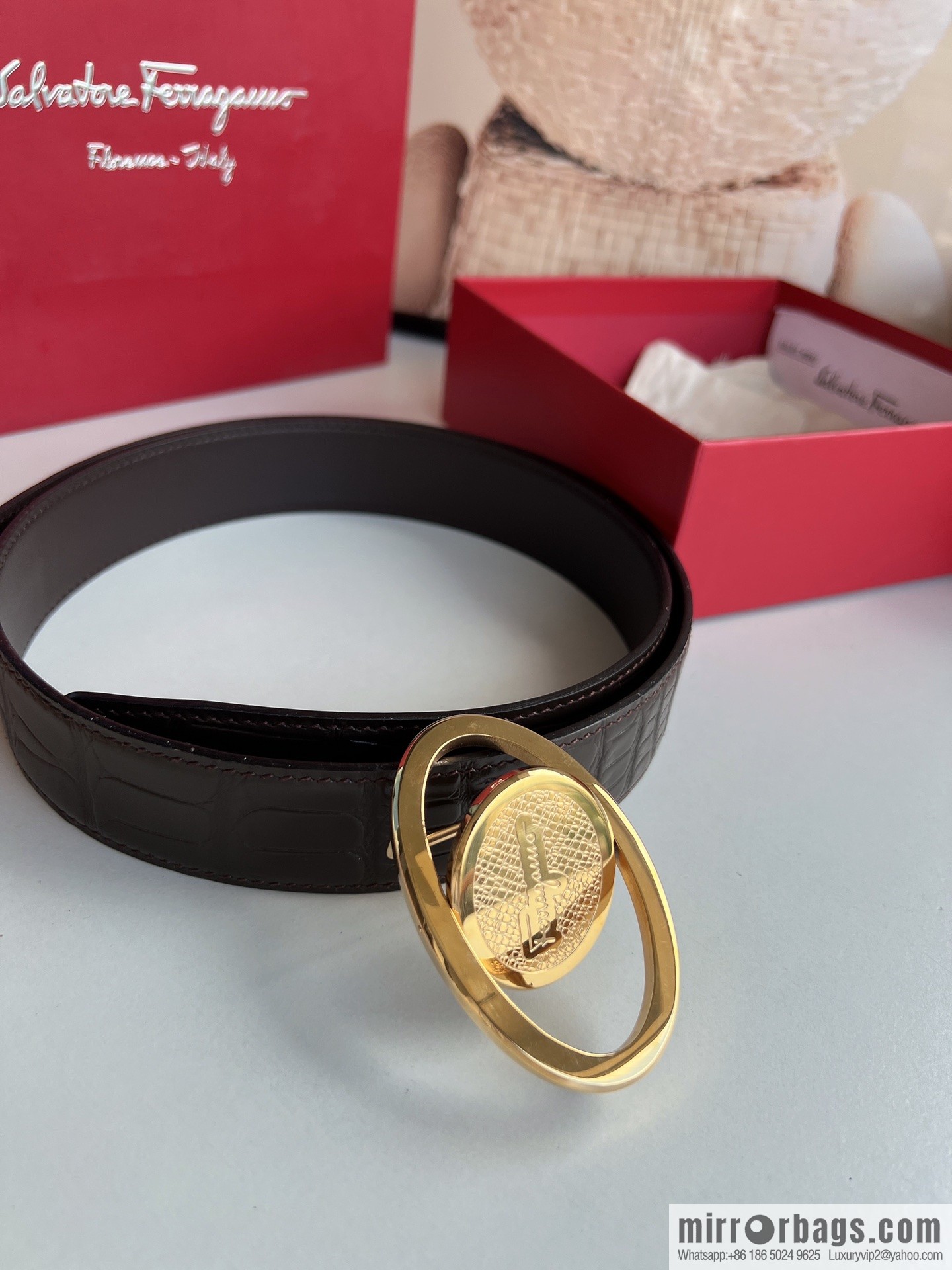 Salvatore Ferragamo Men's 3.5cm stainless steel flip resin buckle, imported cowhide pressed crocodile belt