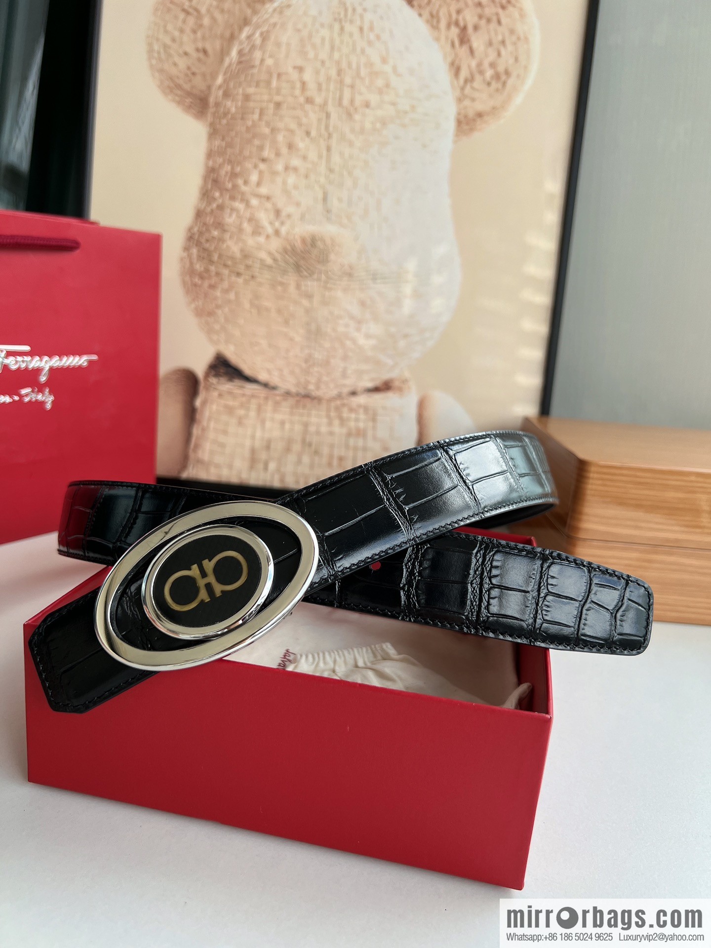 Salvatore Ferragamo Men's 3.5cm stainless steel flip resin buckle, imported cowhide pressed crocodile belt