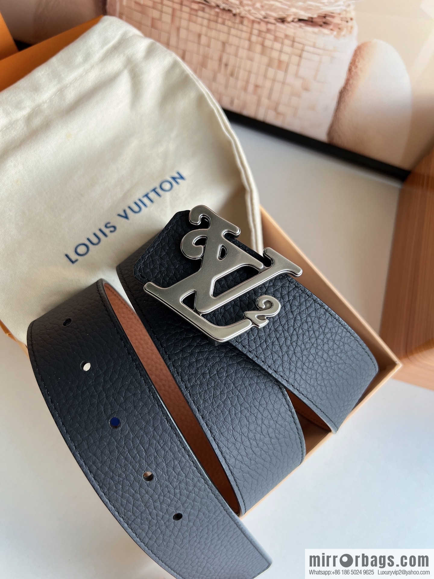 LV/Louis Vuitton, exquisite craftsmanship presents luxury and exquisite men's 4.0cm belt