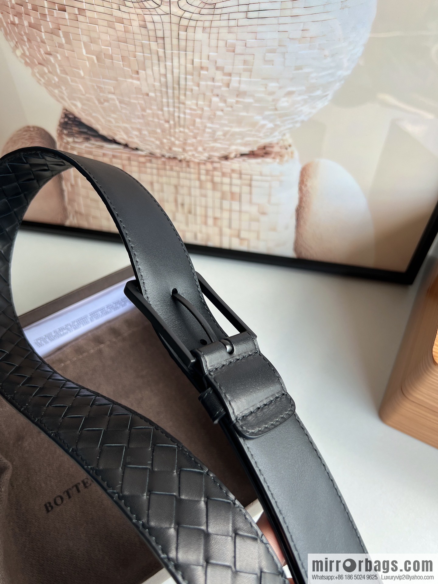 BV Baodian, imported calfskin woven small squares become a typical logo 3.5cm belt