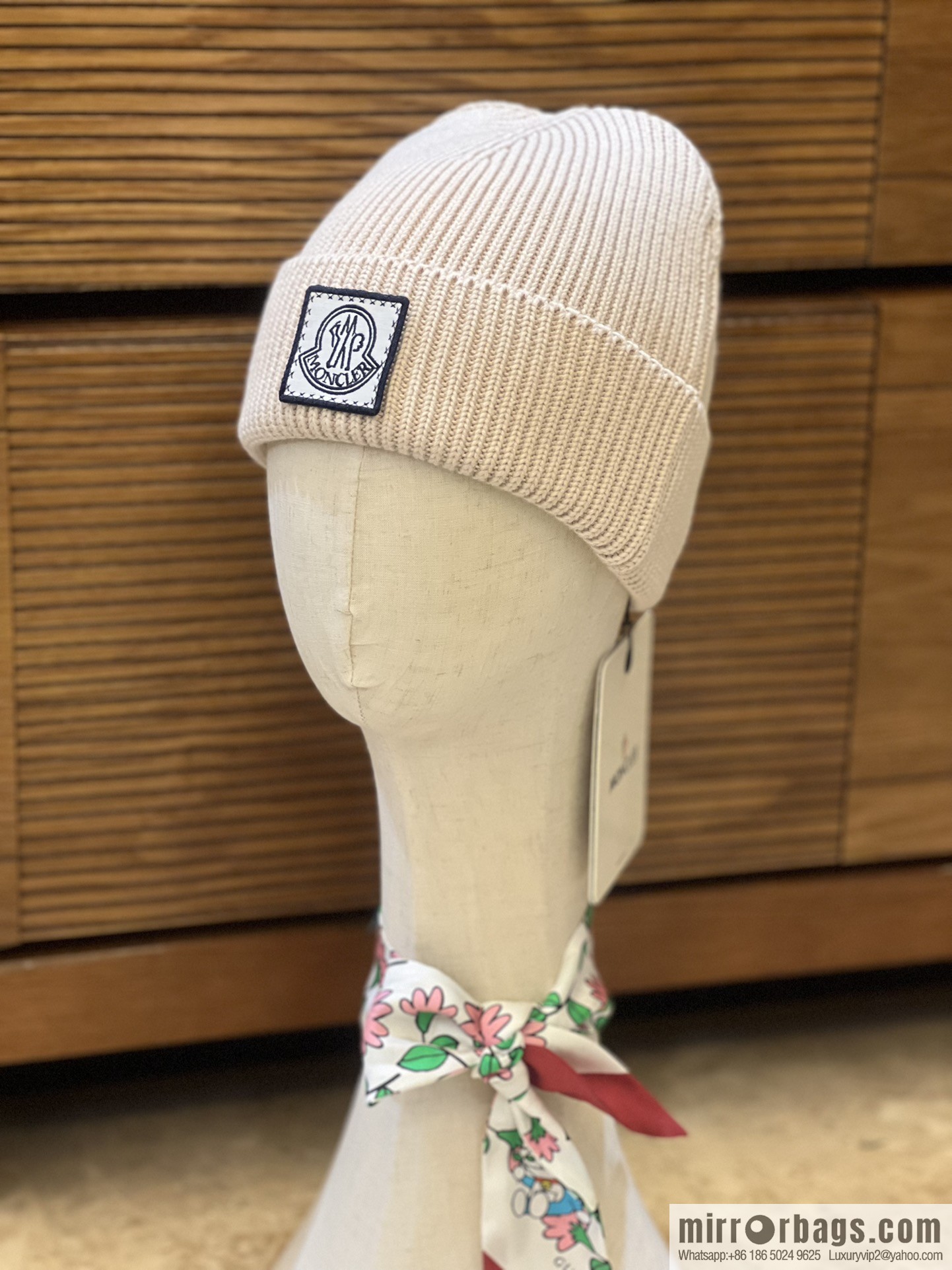Moncler explosive personality LOGO knitted hat