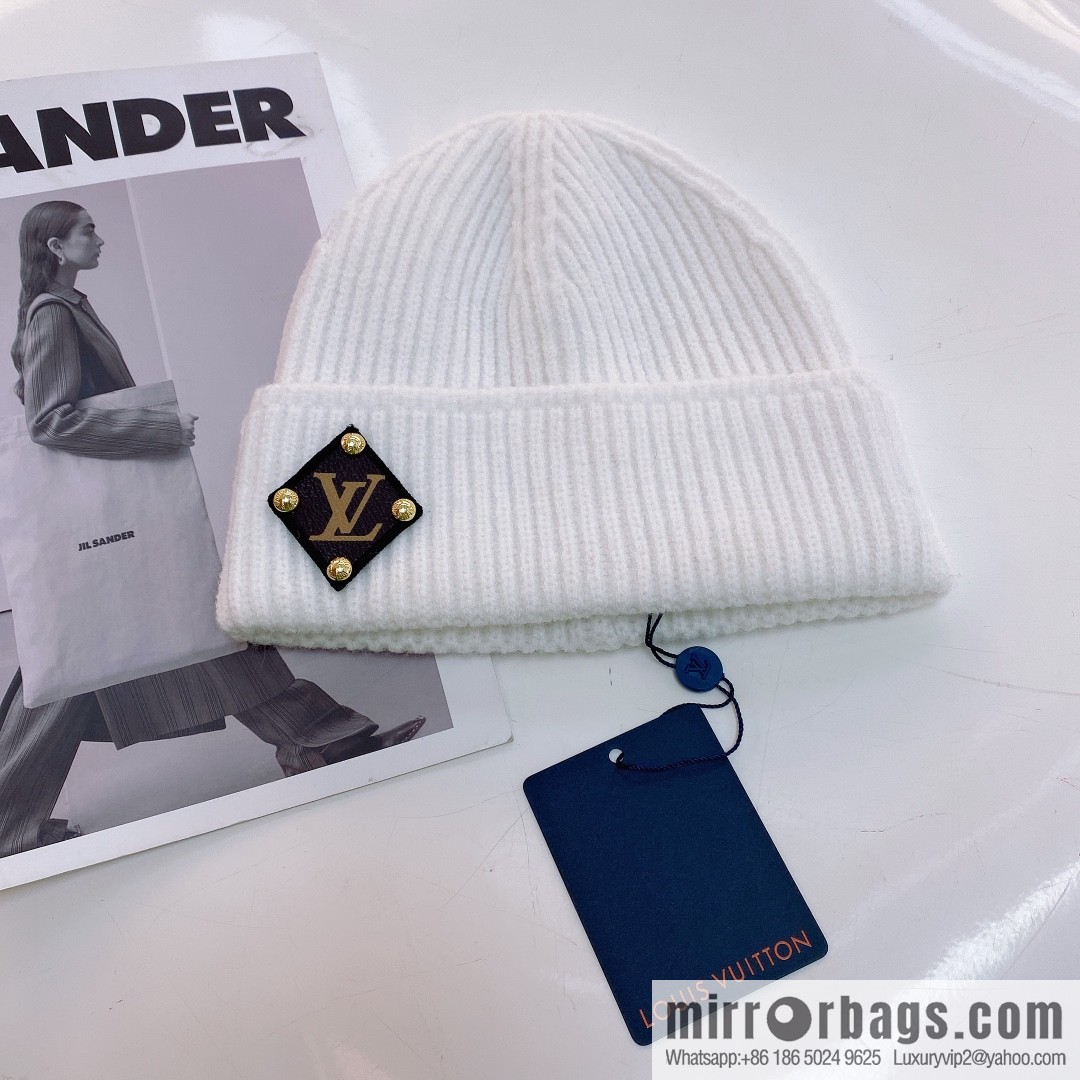 LV Louis Vuitton autumn and winter wool knitted wool hat