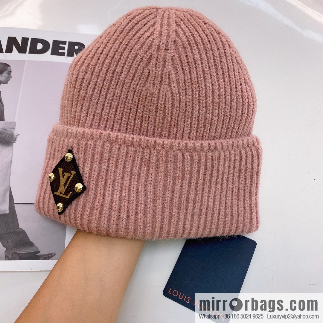 LV Louis Vuitton autumn and winter wool knitted wool hat