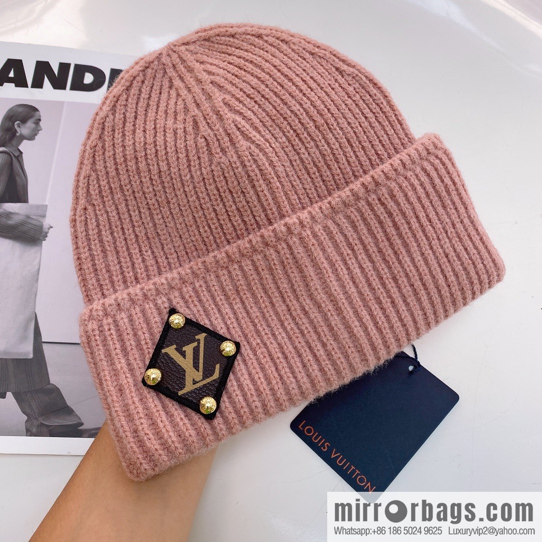 LV Louis Vuitton autumn and winter wool knitted wool hat