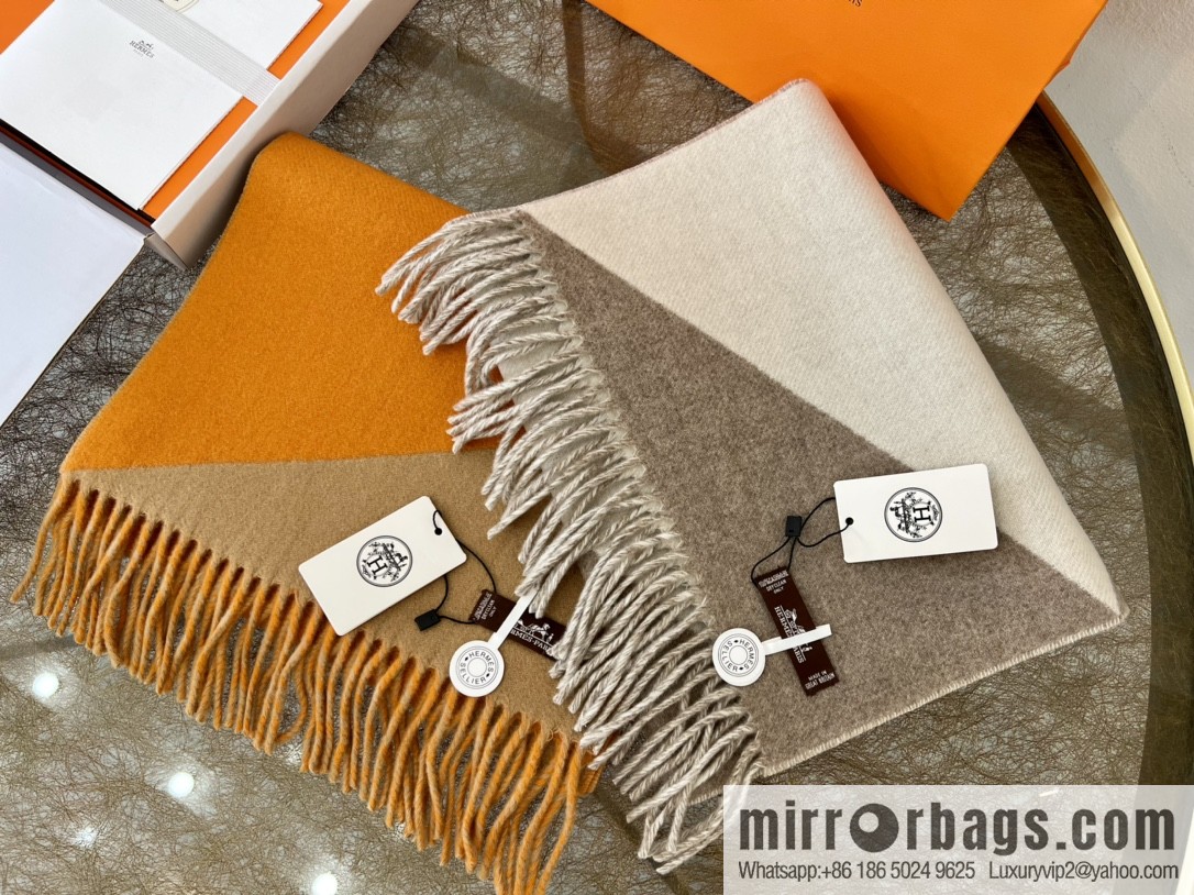 Hermes Unisex Double-Sided Cashmere Scarf
