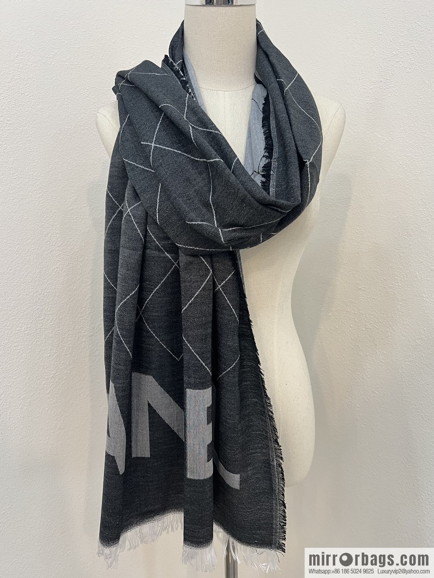 Chanel double C letter rhombus cashmere scarf