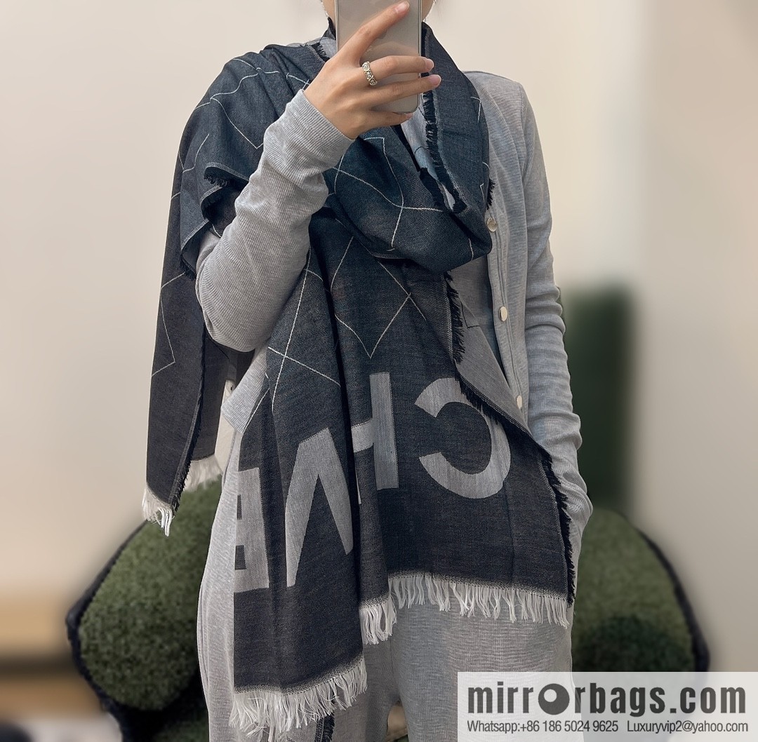 Chanel double C letter rhombus cashmere scarf
