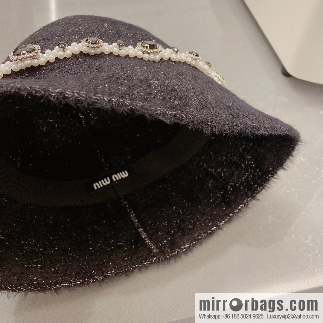 Miumiu 2022 autumn and winter new bucket hat