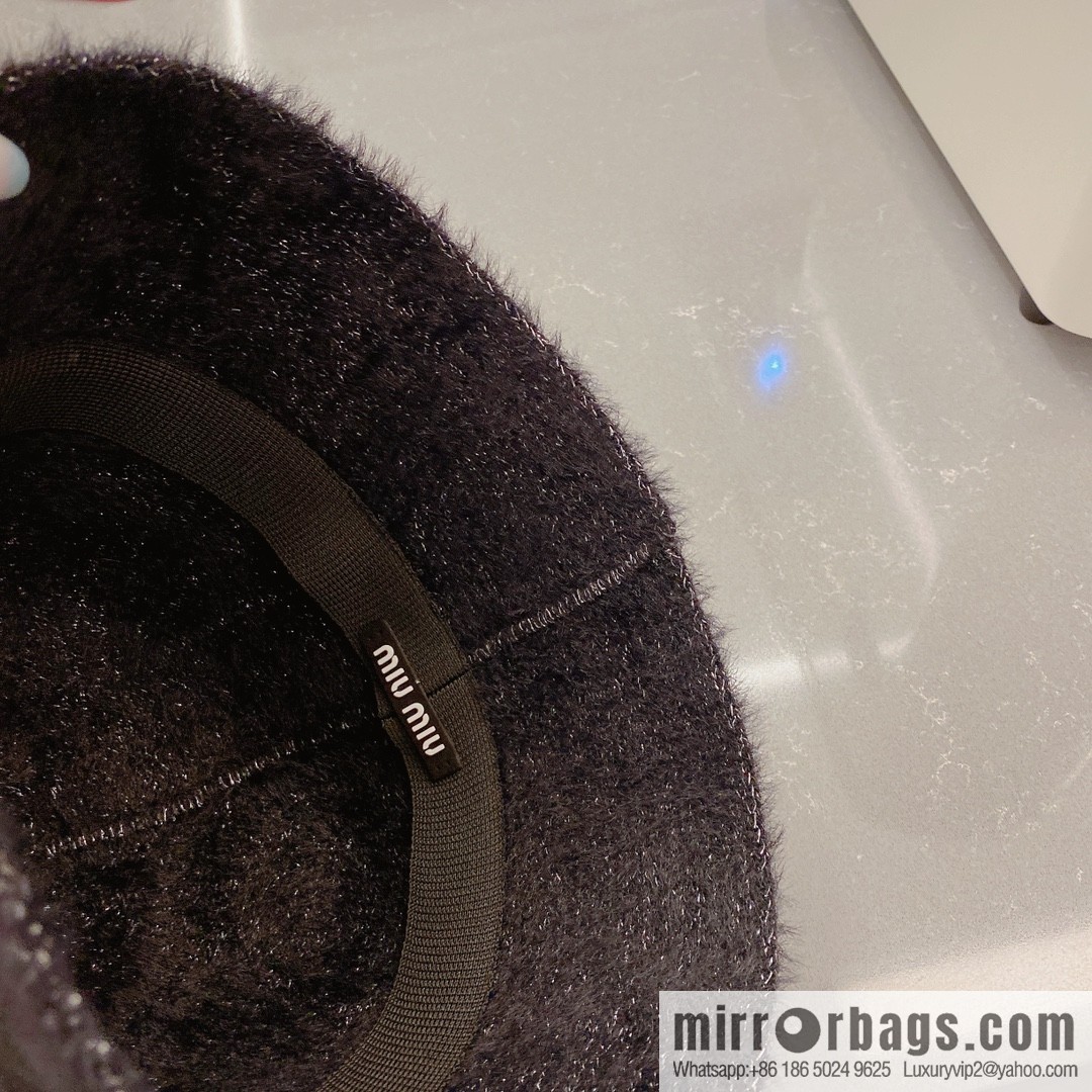 Miumiu 2022 autumn and winter new bucket hat