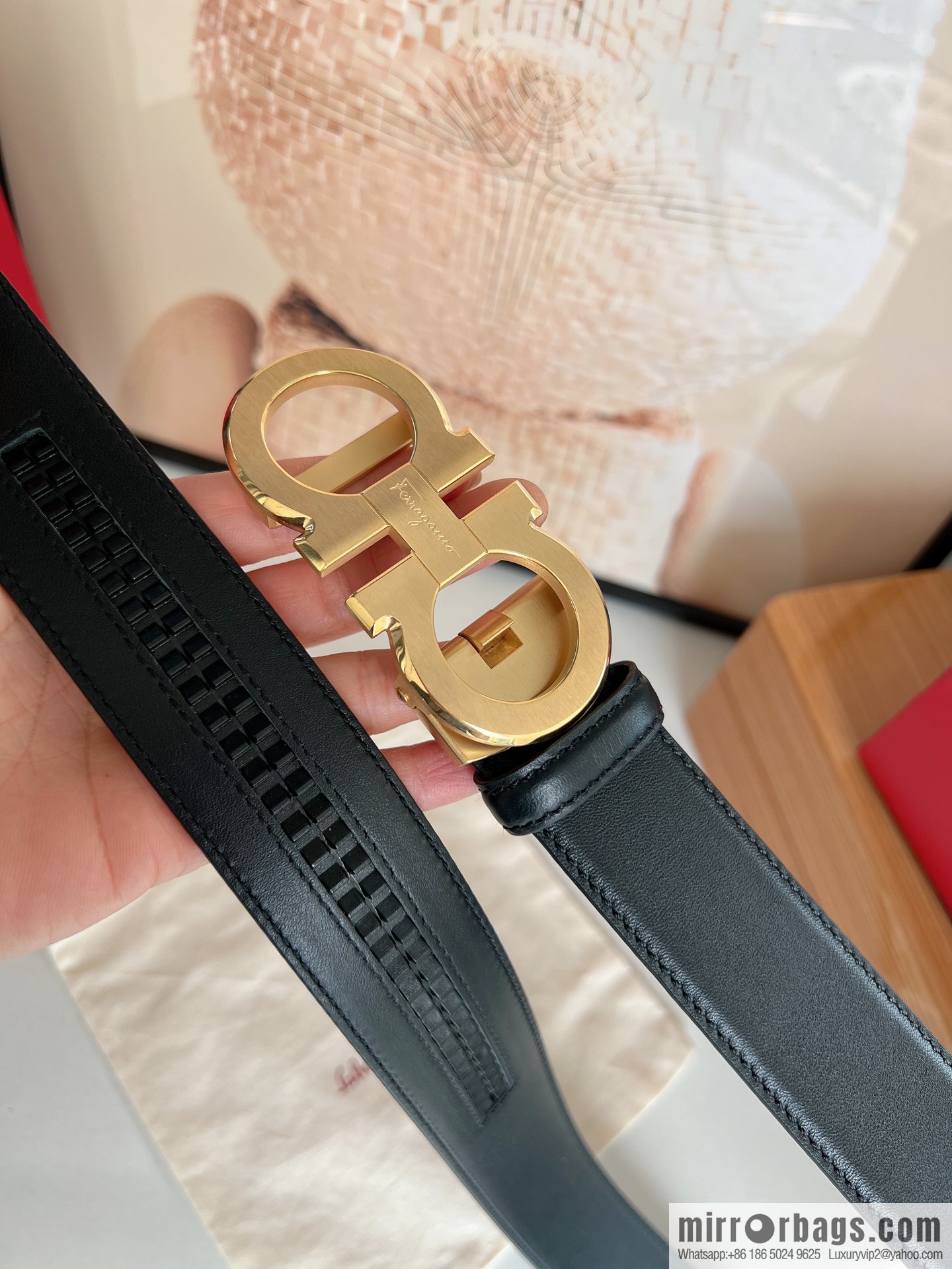Ferragamo Ferragamo, double-sided first-layer cowhide belt with alveolar belt 3.5cm