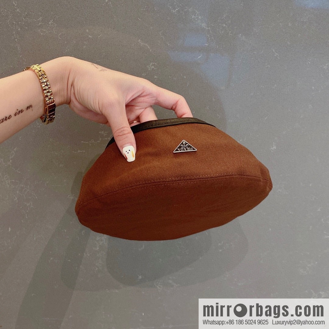 Prada 2022 autumn and winter new wool beret