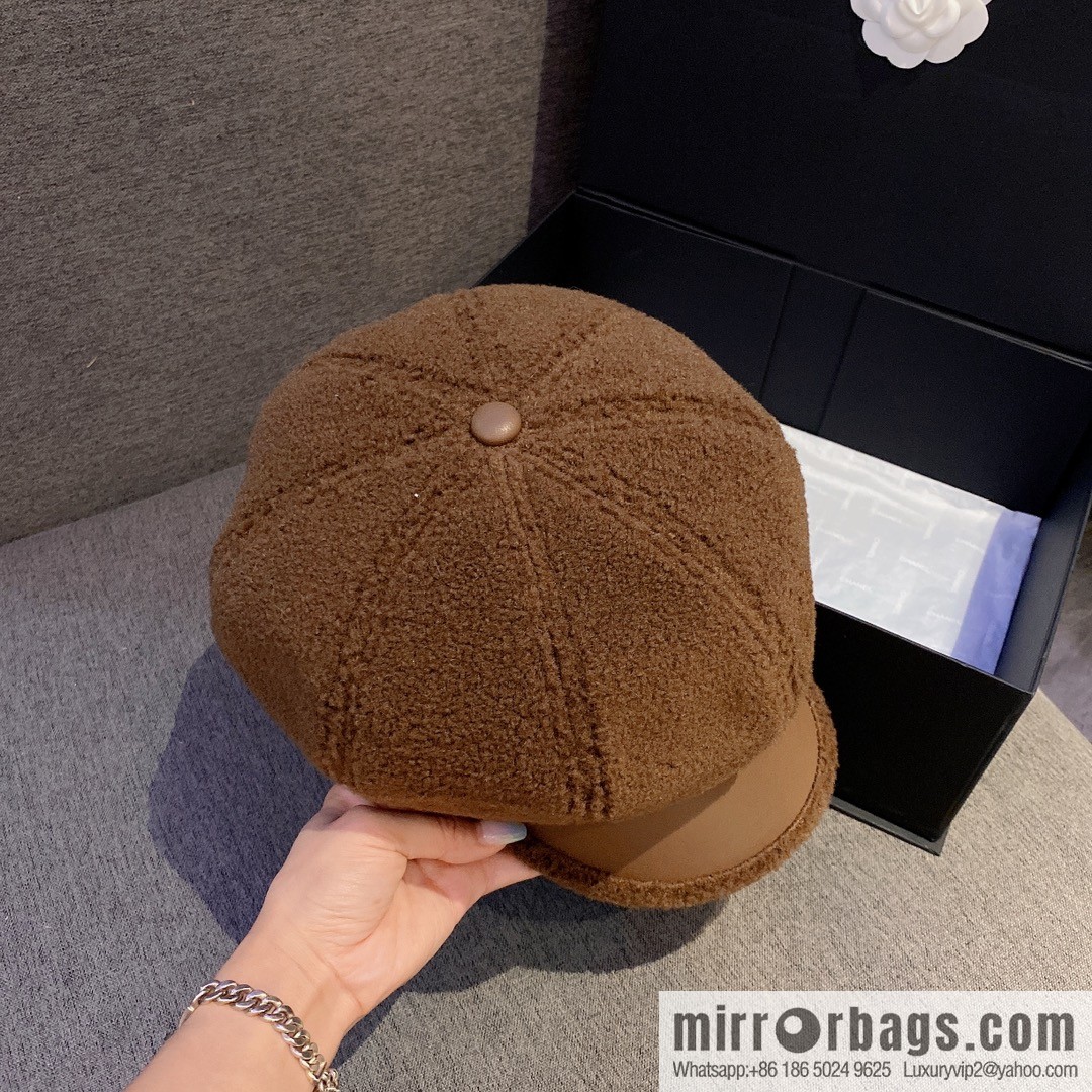 Miumiu Miumiu 2022 autumn and winter new lamb wool cap