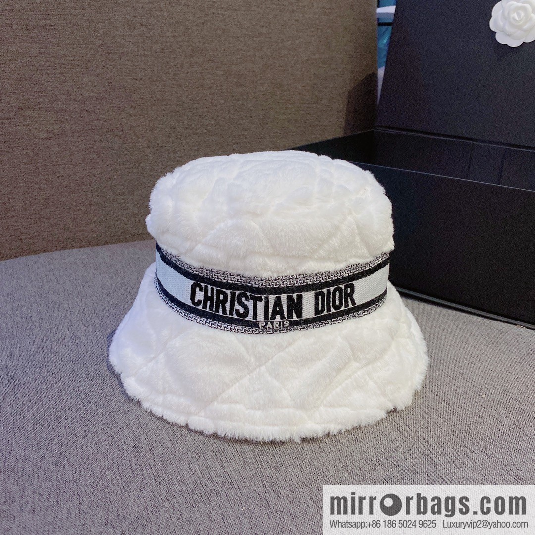 Dior 2022 autumn and winter new thickened warm bucket hat