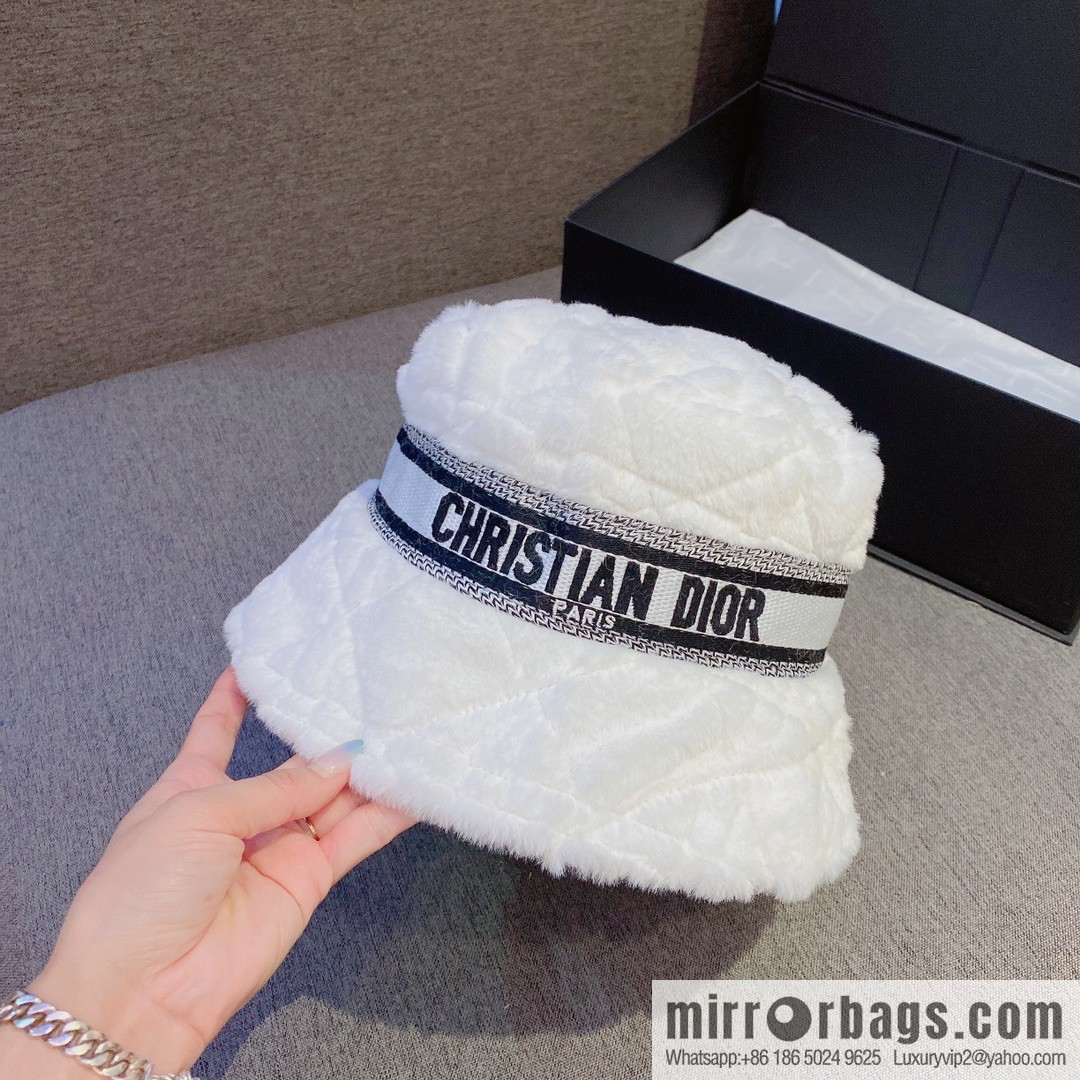 Dior 2022 autumn and winter new thickened warm bucket hat