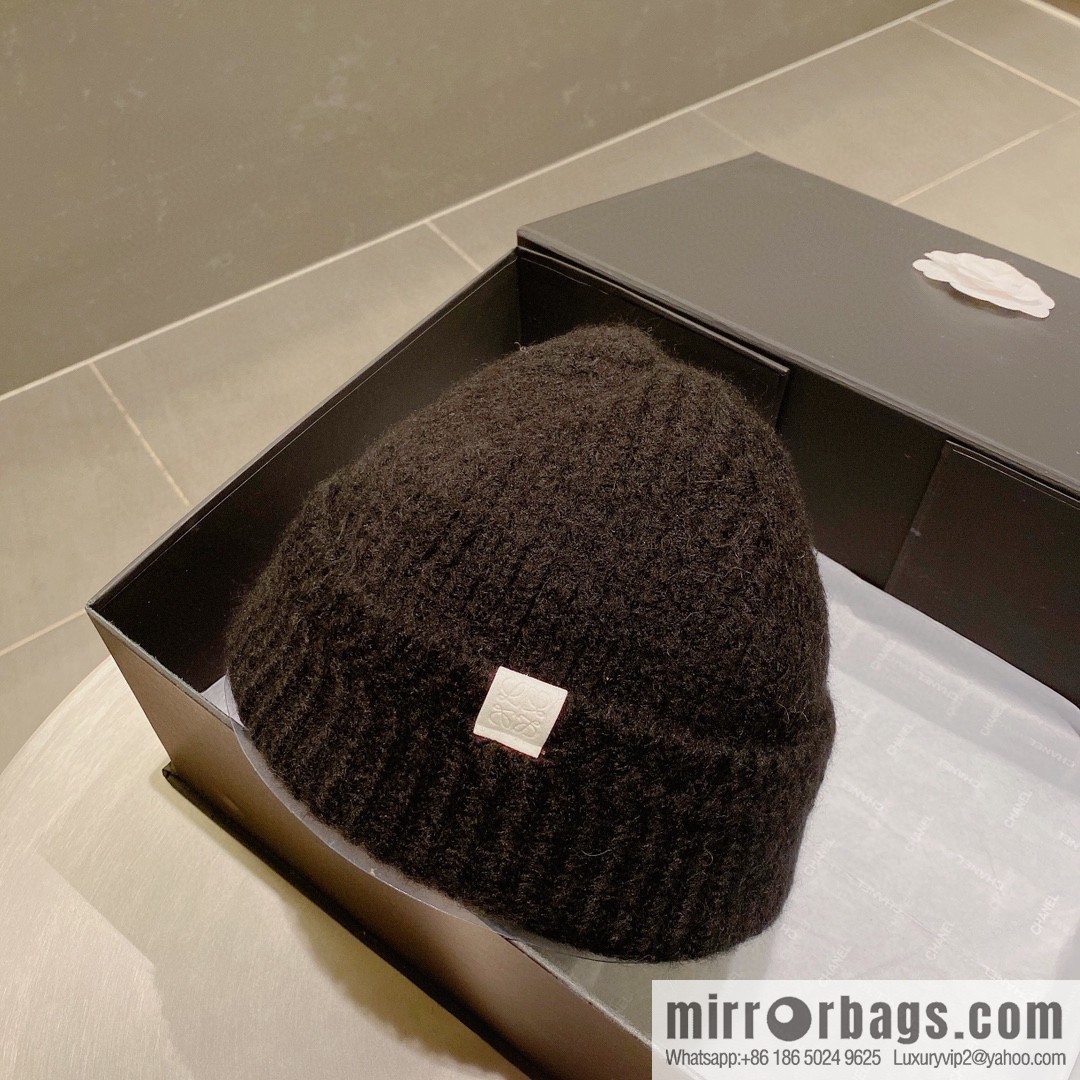 LOEWE Luo Yiwei 2022 autumn and winter new wool hat