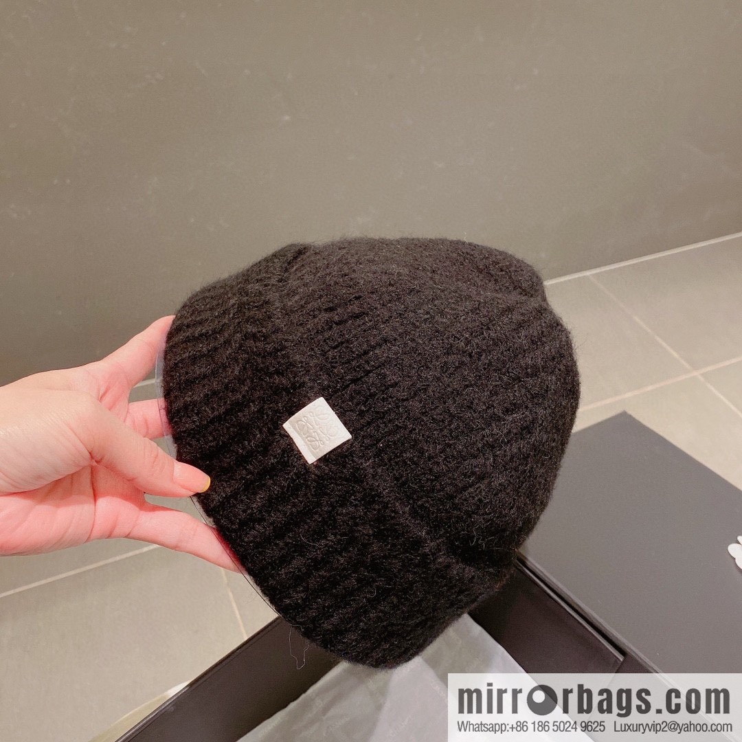 LOEWE Luo Yiwei 2022 autumn and winter new wool hat