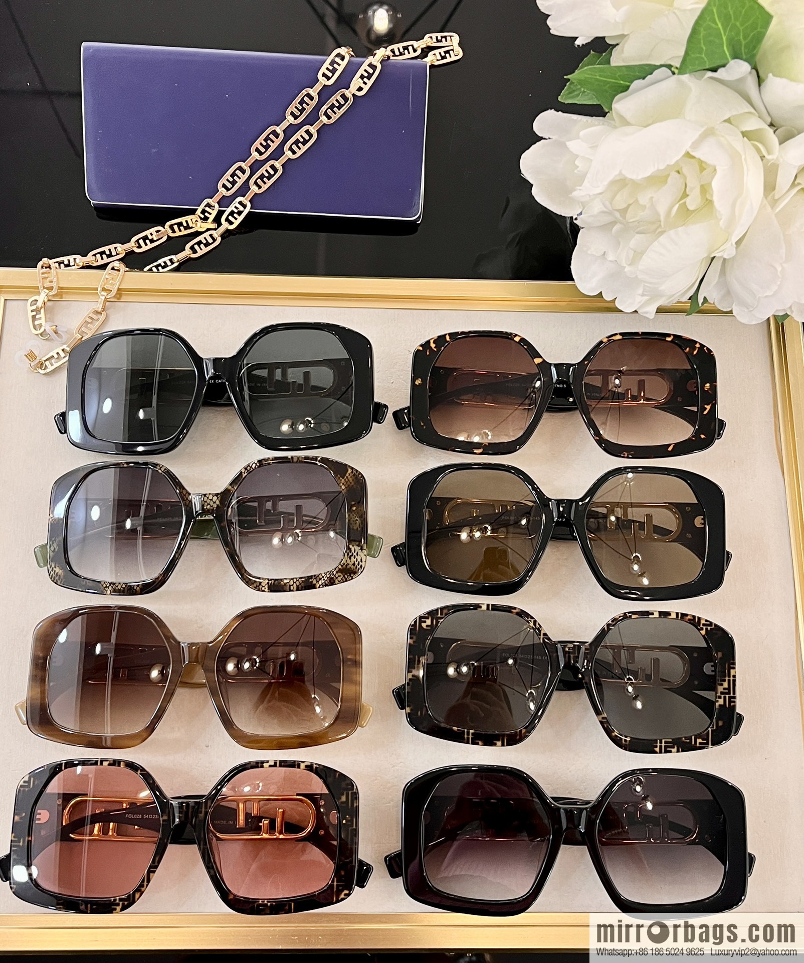 Fendi iconic logo large square sunglasses