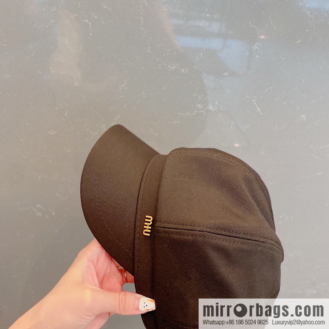 Miumiu Miu 2022 autumn and winter new octagonal hat