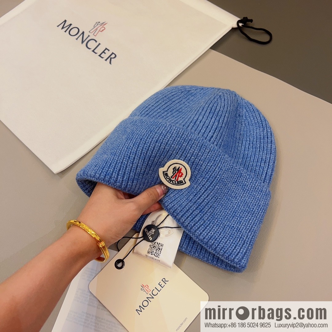Moncler Color Unisex Knitted Hat