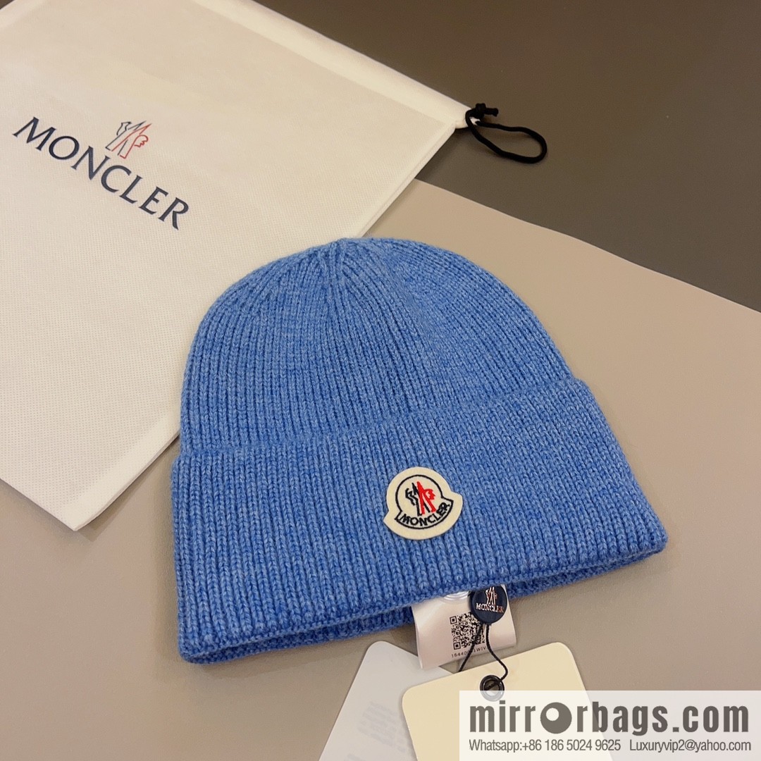 Moncler Color Unisex Knitted Hat