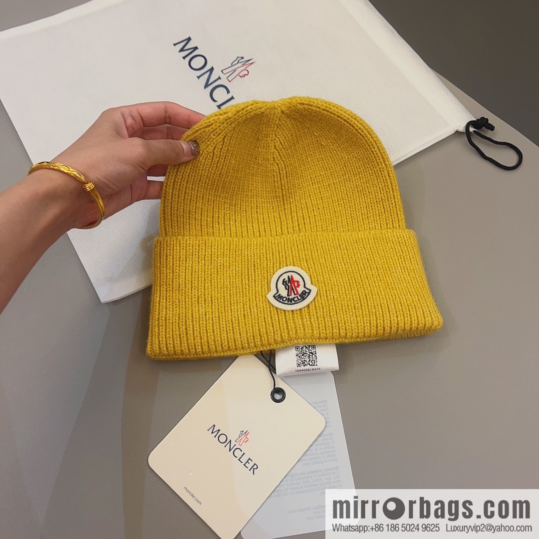 Moncler Color Unisex Knitted Hat