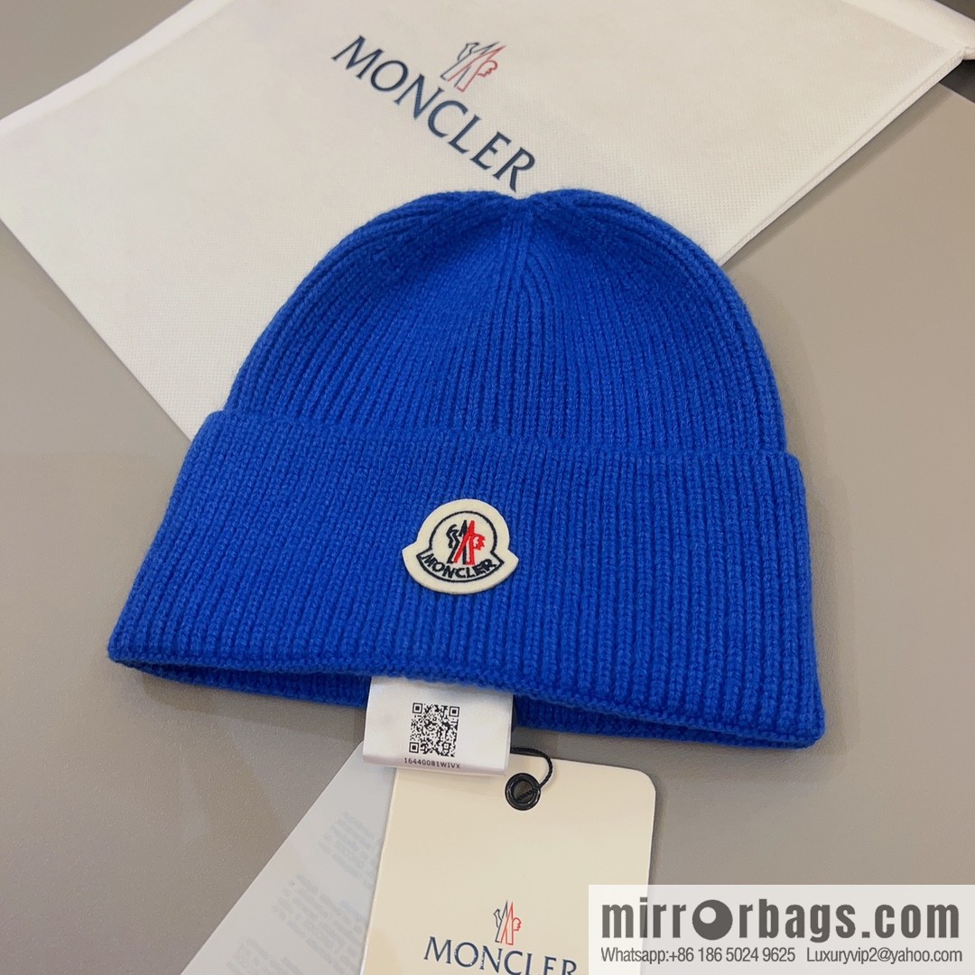 Moncler Color Unisex Knitted Hat
