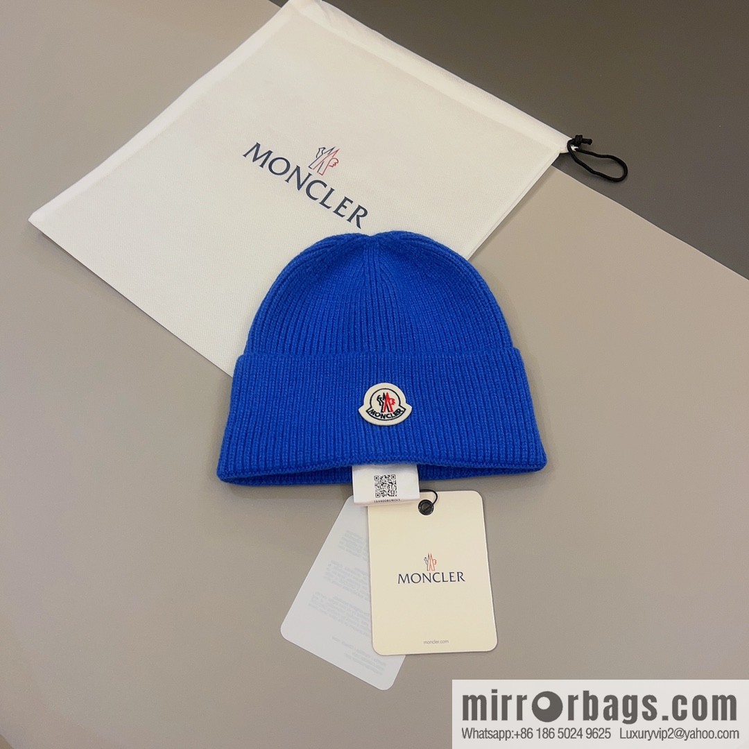 Moncler Color Unisex Knitted Hat
